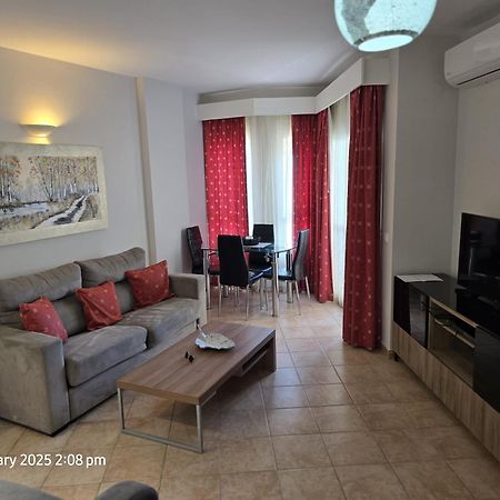 Benal Beach Apartments マラガ エクステリア 写真